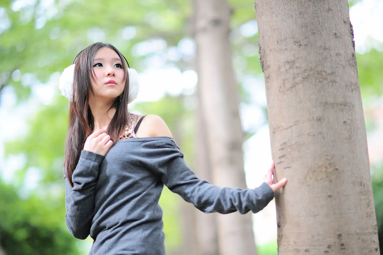 Buổi chụp ảnh vẻ đẹp ngoài trời - Vớ đen đời thực và một cô gái ngây thơ giống búp bê Barbie. - 54