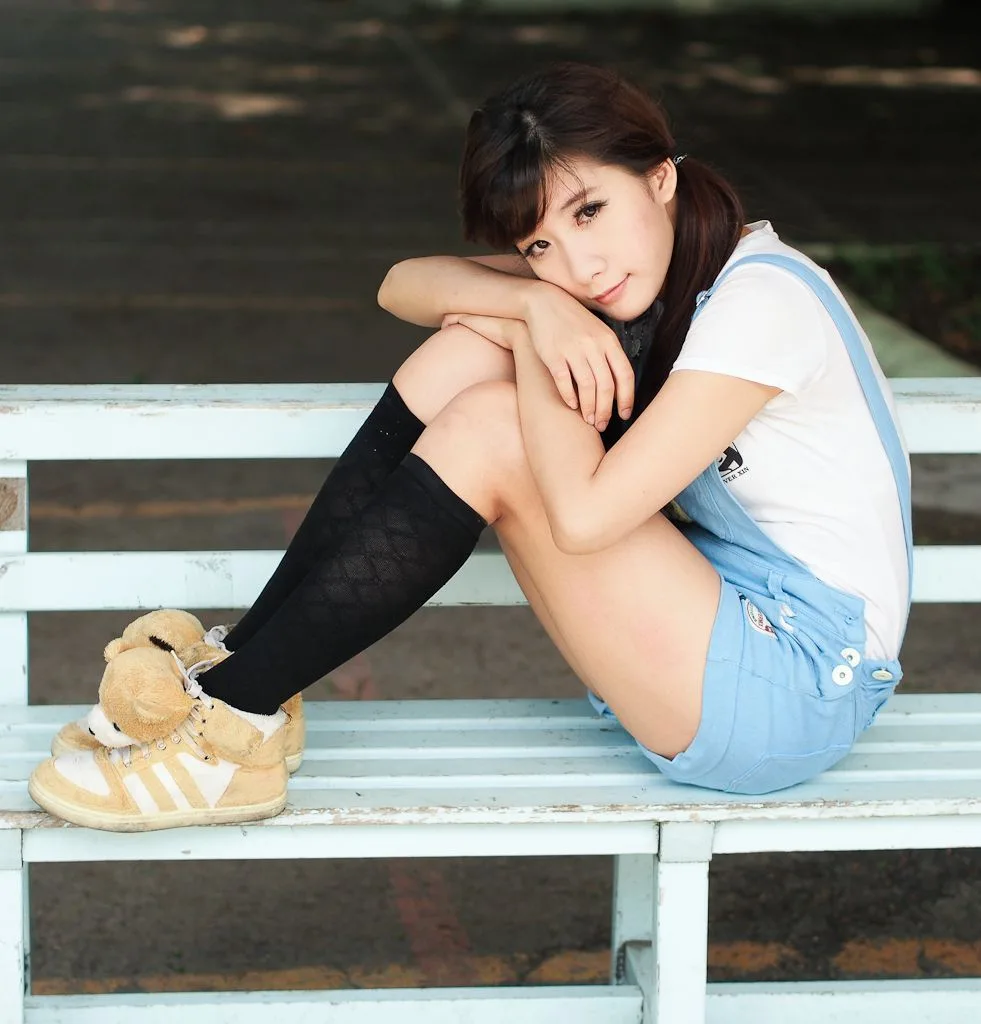 Cô gái Lolita Đài Loan - Cera tại trường tiểu học Nhà máy Dầu (Hình ảnh độ phân giải cao) - 1