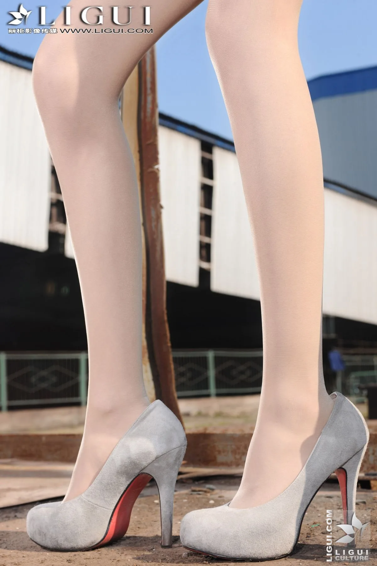 [LIGUI] Wenxin - Vẻ quyến rũ của đôi chân đẹp tại ga tàu của thị trấn - 45