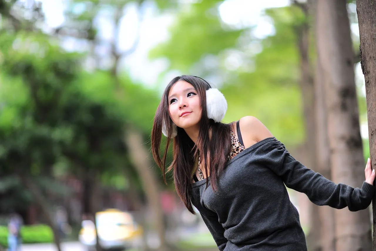 Buổi chụp ảnh vẻ đẹp ngoài trời - Vớ đen đời thực và một cô gái ngây thơ giống búp bê Barbie. - 49