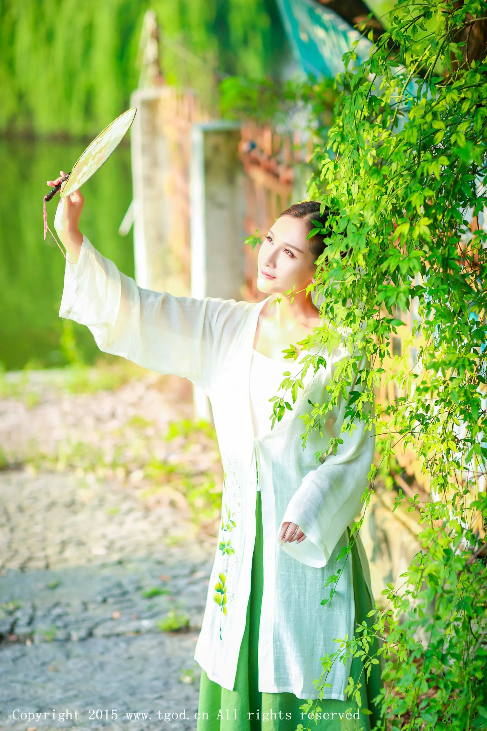 [TGOD đề cử Nữ thần] Nữ thần băng giá - Vẻ đẹp tươi tắn và cổ điển trong bộ ảnh Hanfu - 47