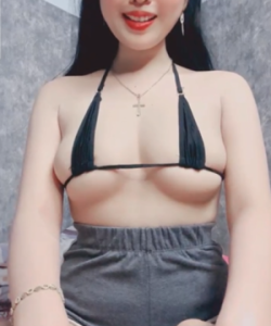 Như Ý 2002 YYLive Livestream 08/01/2024