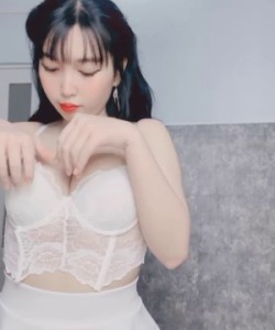 Như Ý 2002 YYLive Livestream 07/01/2024 – Part 1